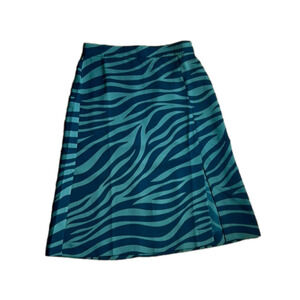 🌿Ann Taylor long skirt animal print, size 0P🌿